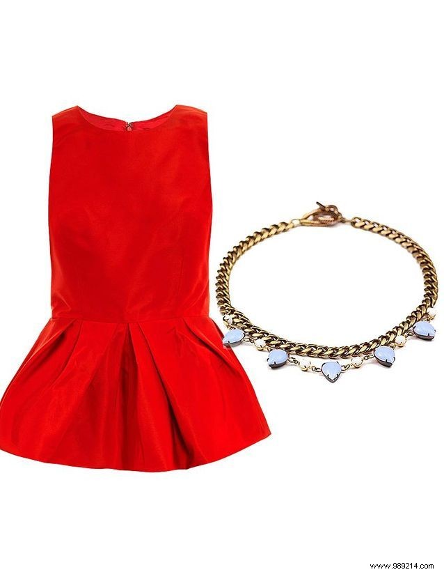 Which necklace for which top? 