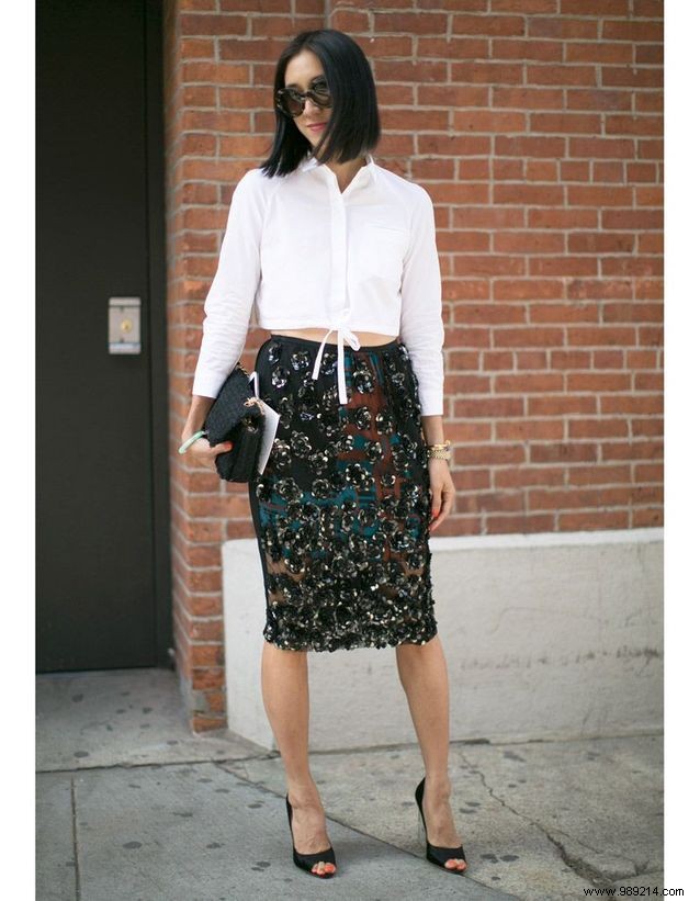 How do you wear cropped tops in winter? 