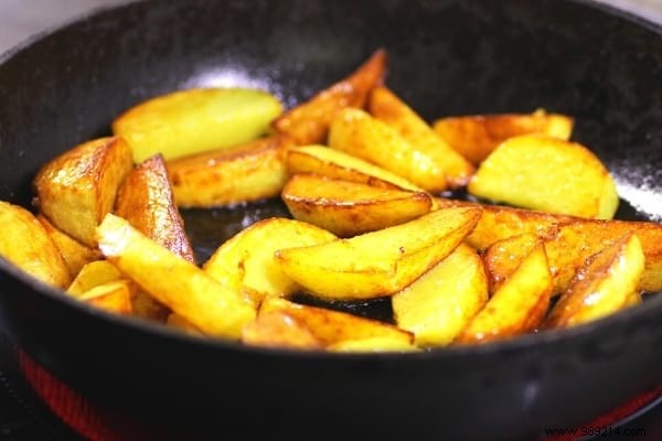 12 Amazing Ways to Bake Potatoes (The Whole Family Will Love). 