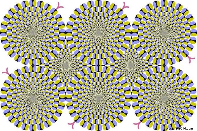 32 Incredible Optical Illusions (That Will Take Your Breath Away). 