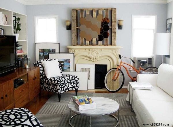 25 easy furniture to make with wooden pallets. 