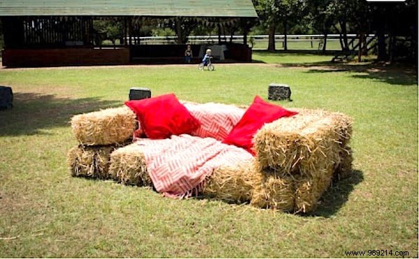 20 Great Recycling Ideas To Save Money In The Garden. 