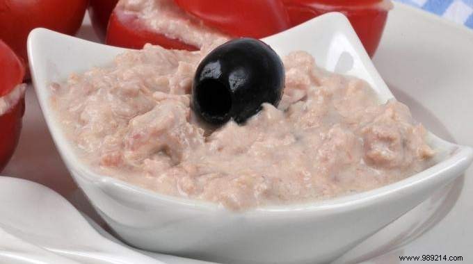 Light and Cheap Aperitif Spoons with My Homemade Tuna Rillettes with Cucumber! 