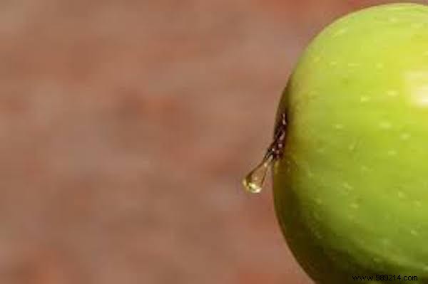 7 Fantastic Remedies To Get Rid Of Skin Tags. 