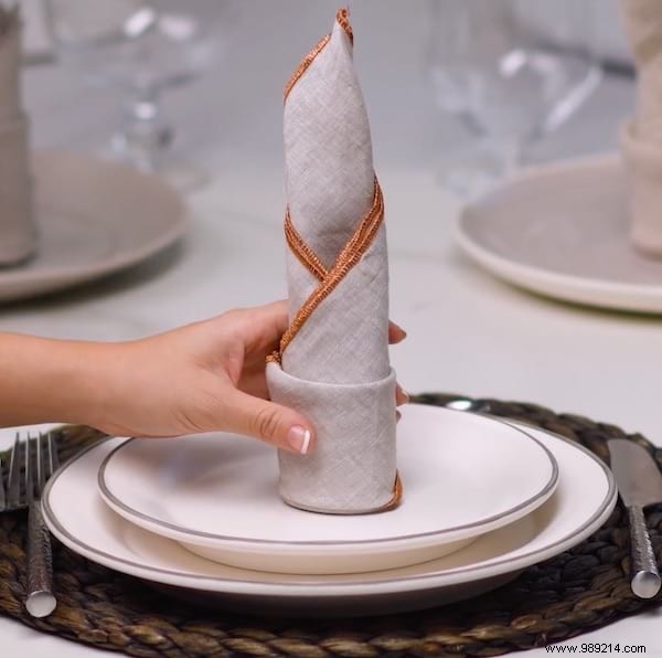 10 Easy Napkin Folds That Will Wow All Your Guests. 