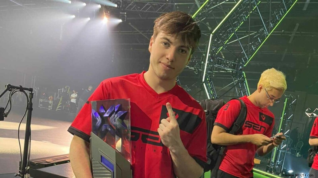 Top 5 Best Cypher Players in Valorant 2021 