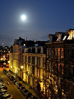 Full moon? Fewer accidents 