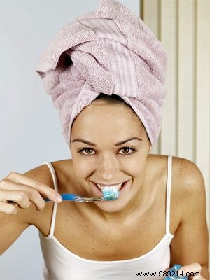 Brushing teeth to measure 
