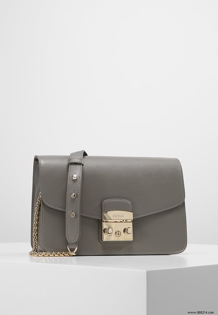 7 x designer shoulder bags to score on sale 