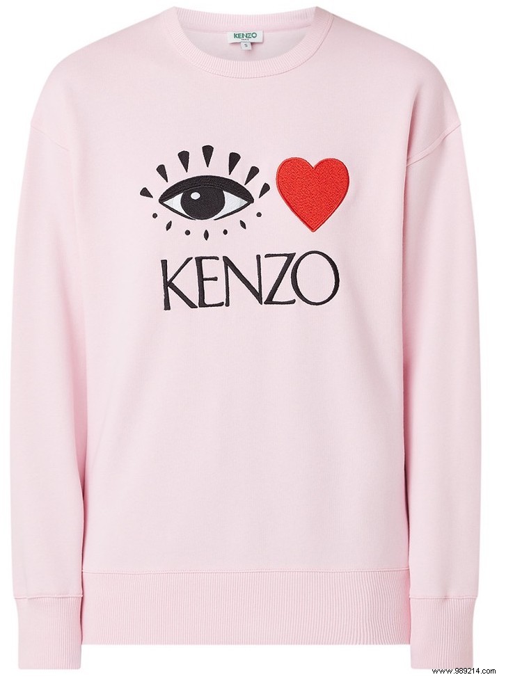 Lovely sweaters to keep you warm in the cold weather 