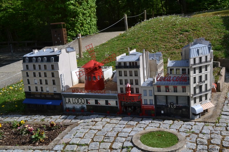 France Miniature:a tour of France in one day! 