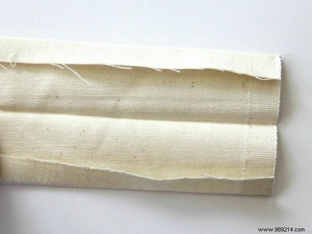 How to make an upholstery fabric rug
