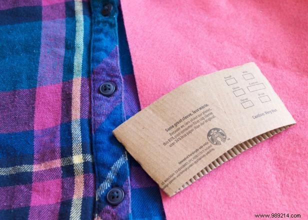 How to make a reusable coffee sleeve out of felt and flannel