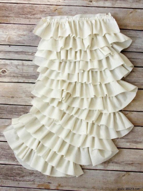 How to sew a Christmas stocking with curly fringes